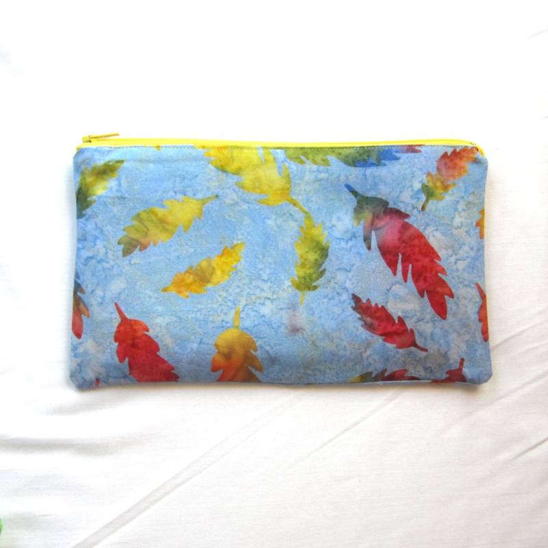 Batik Blätter Stoff Reißverschluss-Etui/Federmäppchen Schminktasche Gadget Sack Batik Blätter Stoff Reißverschluss-Etui/Federmäppchen Schminktasche Gadget Sack von MarfDaze