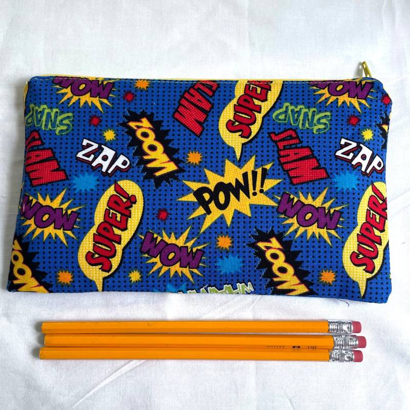 Comic Buch Worte Reißverschluss Täschchen/Federmäppchen Schminktasche Gadget Comic Buch Worte Reißverschluss Täschchen/Federmäppchen Schminktasche Gadget von MarfDaze