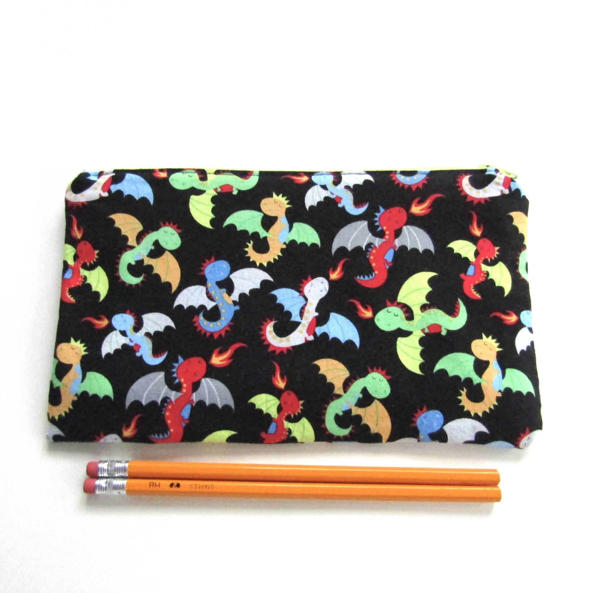 Drachen Stoff Reißverschluss Täschchen/Make Up Tasche Federmäppchen Gadget Sack Drachen Stoff Reißverschluss Täschchen/Make Up Tasche Federmäppchen Gadget Sack von MarfDaze