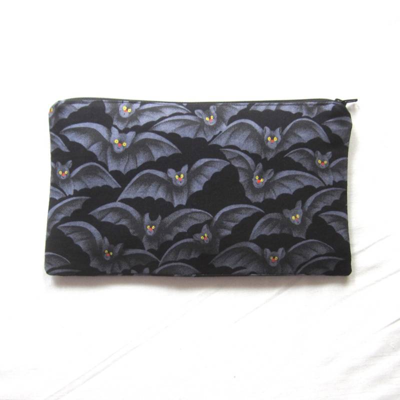 Freundlichen Fledermäuse Stoff Reißverschluss-Etui/Federmäppchen Schminktasche Gadget Tasche Freundlichen Fledermäuse Stoff Reißverschluss-Etui/Federmäppchen Schminktasche Gadget Tasche von MarfDaze