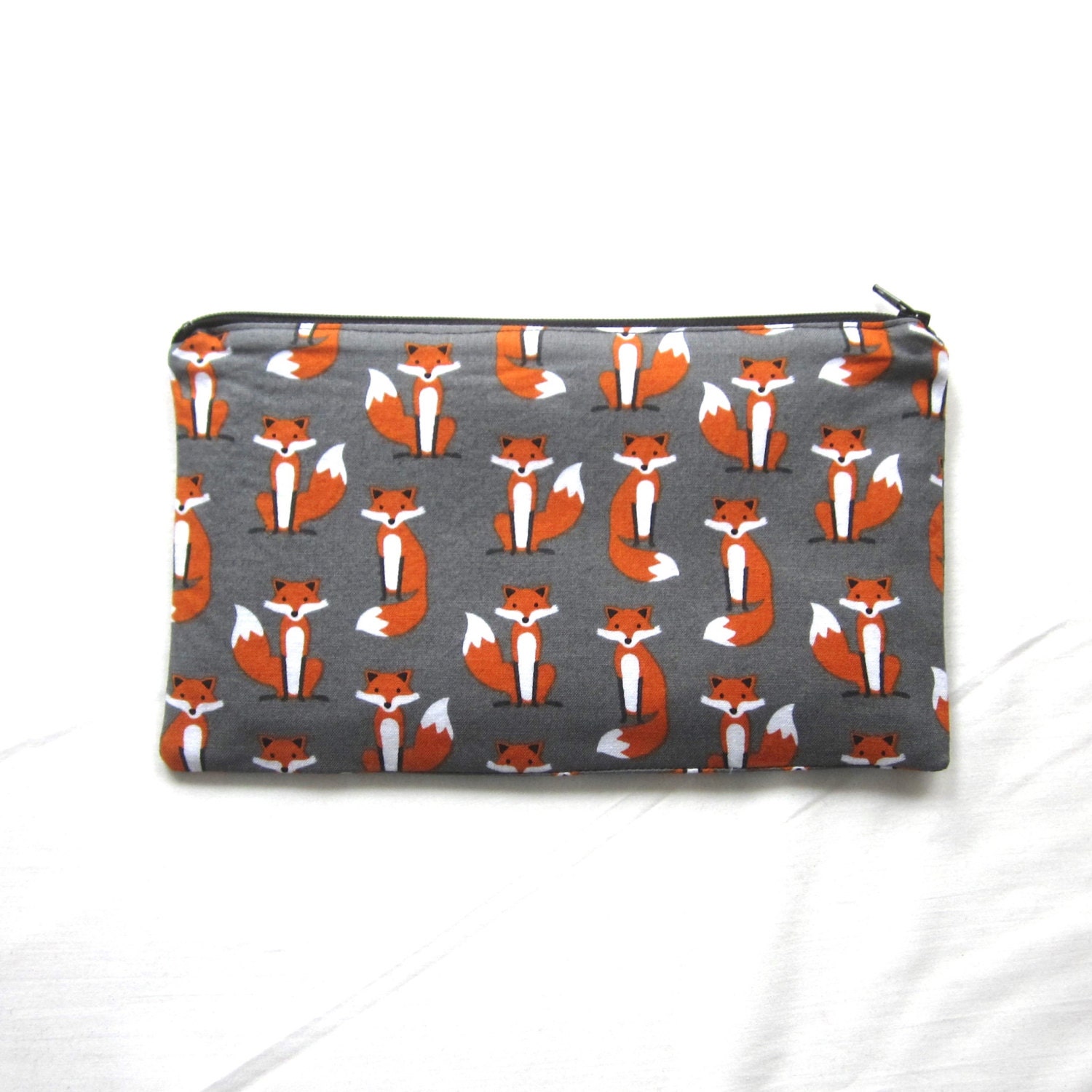 Füchse Stoff Reißverschlusstasche/Stiftemäppchen Schminktasche Gadget-Sack Füchse Stoff Reißverschlusstasche/Stiftemäppchen Schminktasche Gadget-Sack von MarfDaze