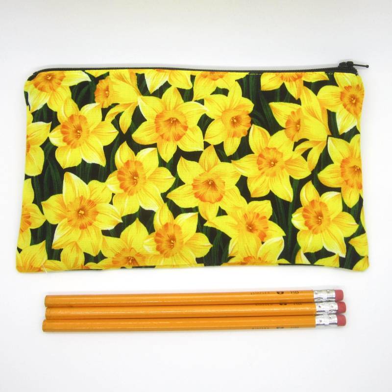 Narzissen Stoff Reißverschluss Beutel/Bleistift Fall Make-Up Tasche Gadget von MarfDaze