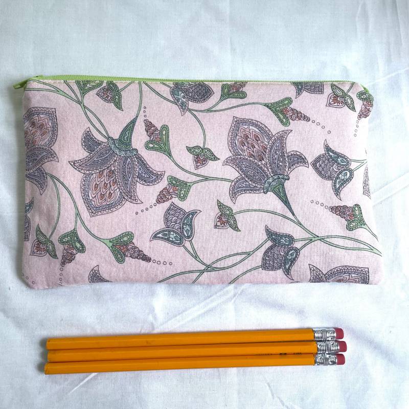 Rosa Jugendstil Mäppchen/Make Up Tasche Gadget Sack Rosa Jugendstil Mäppchen/Make Up Tasche Gadget Sack von MarfDaze