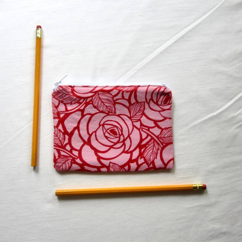 Rosa Rose Stoff Münze Geldbörse/Tasche/Geschenk Karte Umschlag Zipptasche Rosa Rose Stoff Münze Geldbörse/Tasche/Geschenk Karte Umschlag Zipptasche von MarfDaze