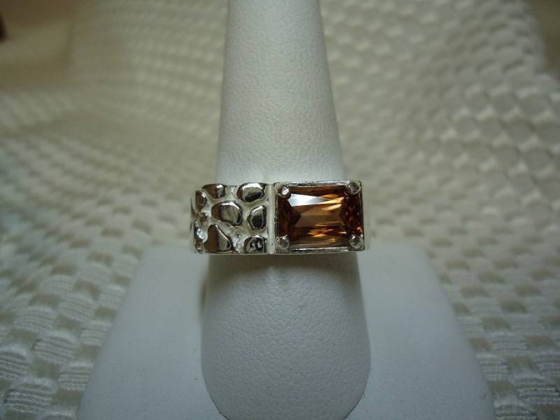 Orange Zirkon Ring in Smaragdschliff Sterling Silber - Größe 10 #1516 Orange Zirkon Ring in Smaragdschliff Sterling Silber - Größe 10 #1516 von MargaretsGems