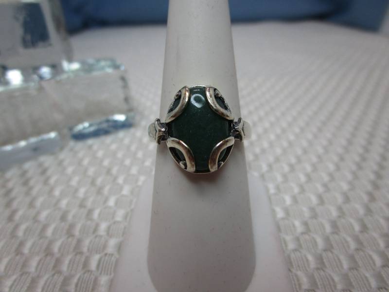 Oval Cabochon Cut Adventurine Ring in Sterling Silber - Größe 7 #2487 von MargaretsGems