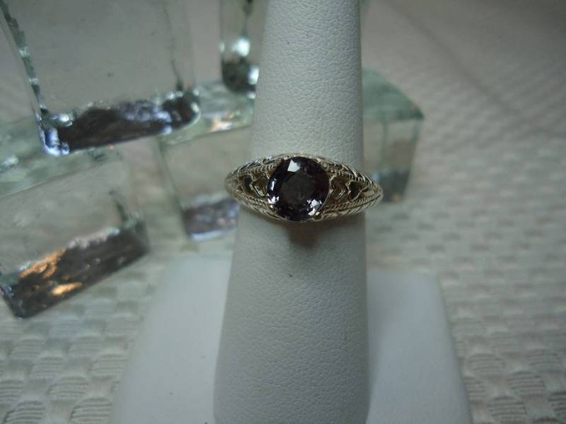 Oval Cut Ceylon Spinell Ring in Sterling Silber - Größe 6, 75 #2178 von MargaretsGems