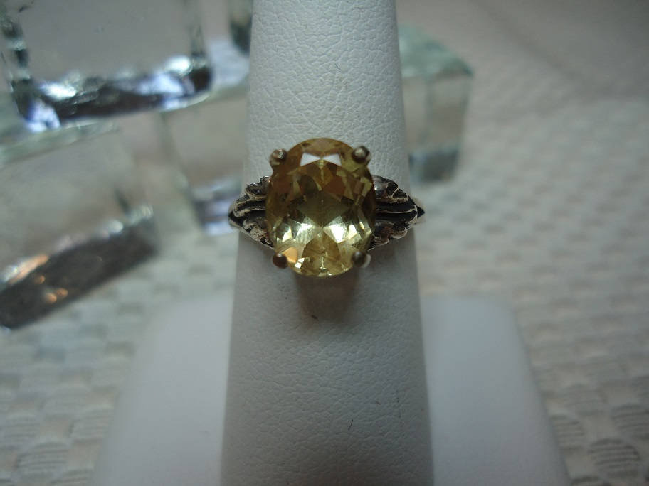 Oval Cut Labradorite Blatt-Ring in Sterling Silber - Größe 7 #2175 von MargaretsGems