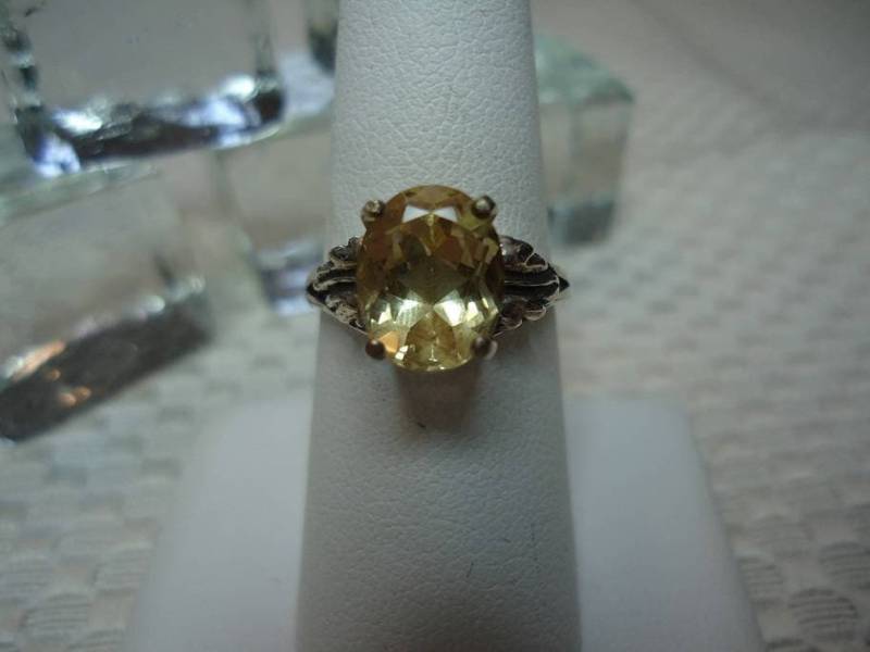 Oval Cut Labradorite Blatt-Ring in Sterling Silber - Größe 7 #2175 von MargaretsGems