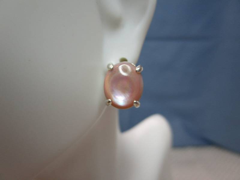 Oval Geschnittene Rosa Perlmutt Ohrringe in Sterling Silber #2616 von MargaretsGems