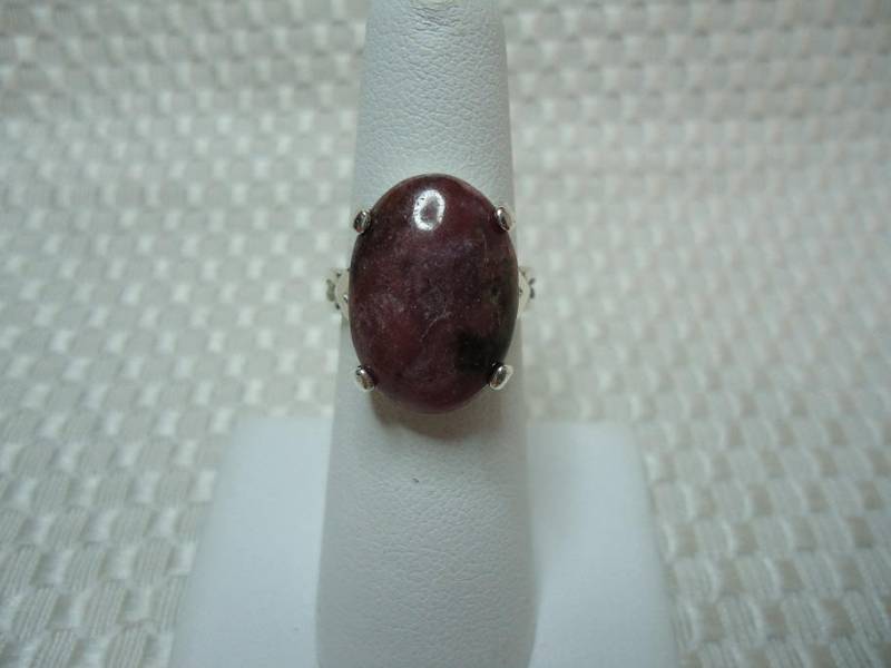 Ovaler Rhodonit-Ring in Cabochonschliff Sterling Silber - Größe 14 cm #2045 von MargaretsGems