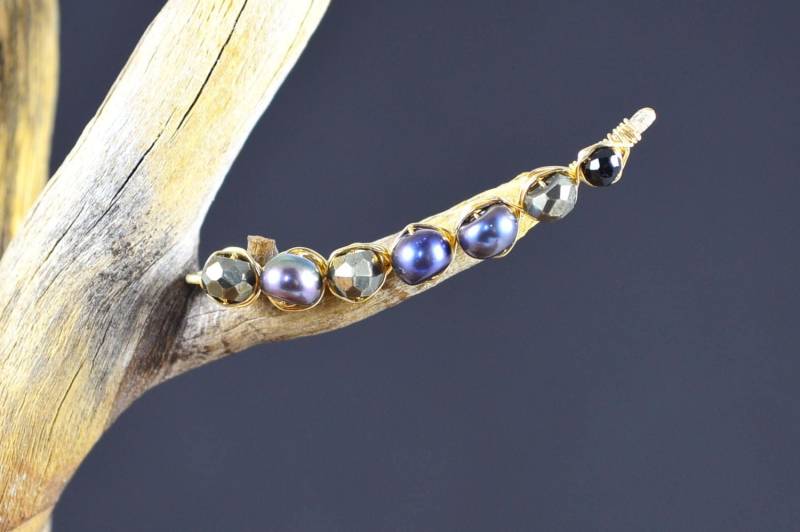 Pyrit Peacock Pearl Gold Ohr Kletterer, Edelstein Schwarze Perle Crawler, 14K Filled Sterling Silber Spinell, Dunkle Pin Ranke Manschette von MargayB