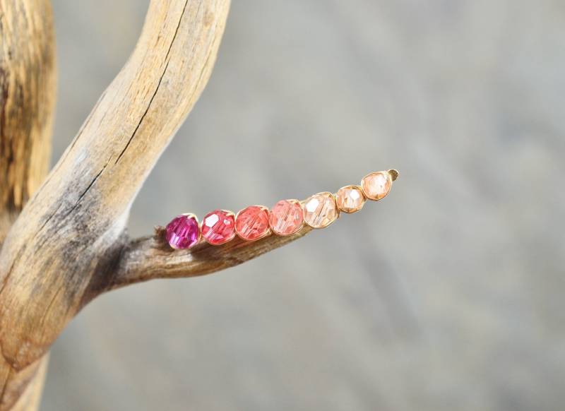 Rubin Grapefruit Ombre Ohr Kletterer, 14K Gold Filled Sterling Silber Kristallprismen Ohrhänger Pin Vine Sweep Rosa Champagner Ohrringe Rubin Grapefruit Ombre Ohr Kletterer, 14K Gold Filled Sterling Silber Kristallprismen Ohrhänger Pin Vine Sweep Rosa Champagner Ohrringe von MargayB
