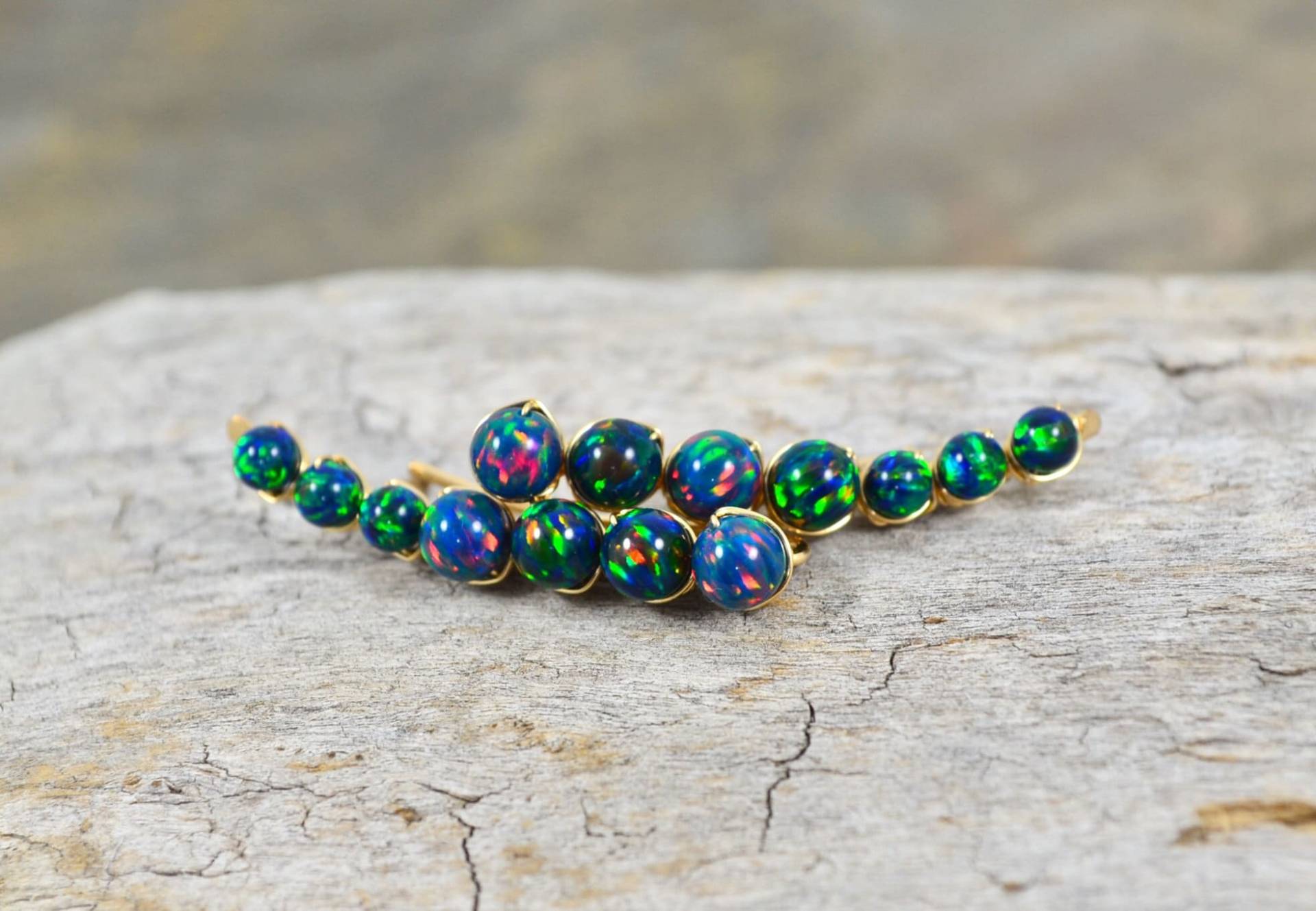 Schwarzer Opal 14K Gold Filled Ohr Kletterer, Lab Erstellt Blau Auffällige Feuer Crawler Sterling Silber Pin Vine Sweep Geschenk Für Sie Schwarzer Opal 14K Gold Filled Ohr Kletterer, Lab Erstellt Blau Auffällige Feuer Crawler Sterling Silber Pin Vine Sweep Geschenk Für Sie von MargayB