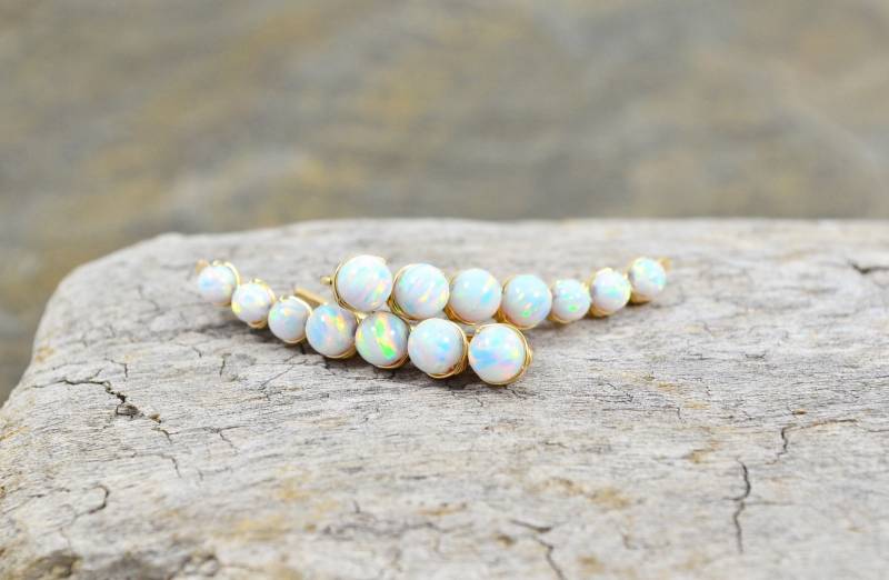 Weiß Feuriger Opal 14K Gold Gefüllt Ohr Kletterer, Labor Erstellt Auffällige Sterling Silber Ketten Oktober Geburtsstein Ohrpin Rebe Sweep Geschenk Weiß Feuriger Opal 14K Gold Gefüllt Ohr Kletterer, Labor Erstellt Auffällige Sterling Silber Ketten Oktober Geburtsstein Ohrpin Rebe Sweep Geschenk von MargayB