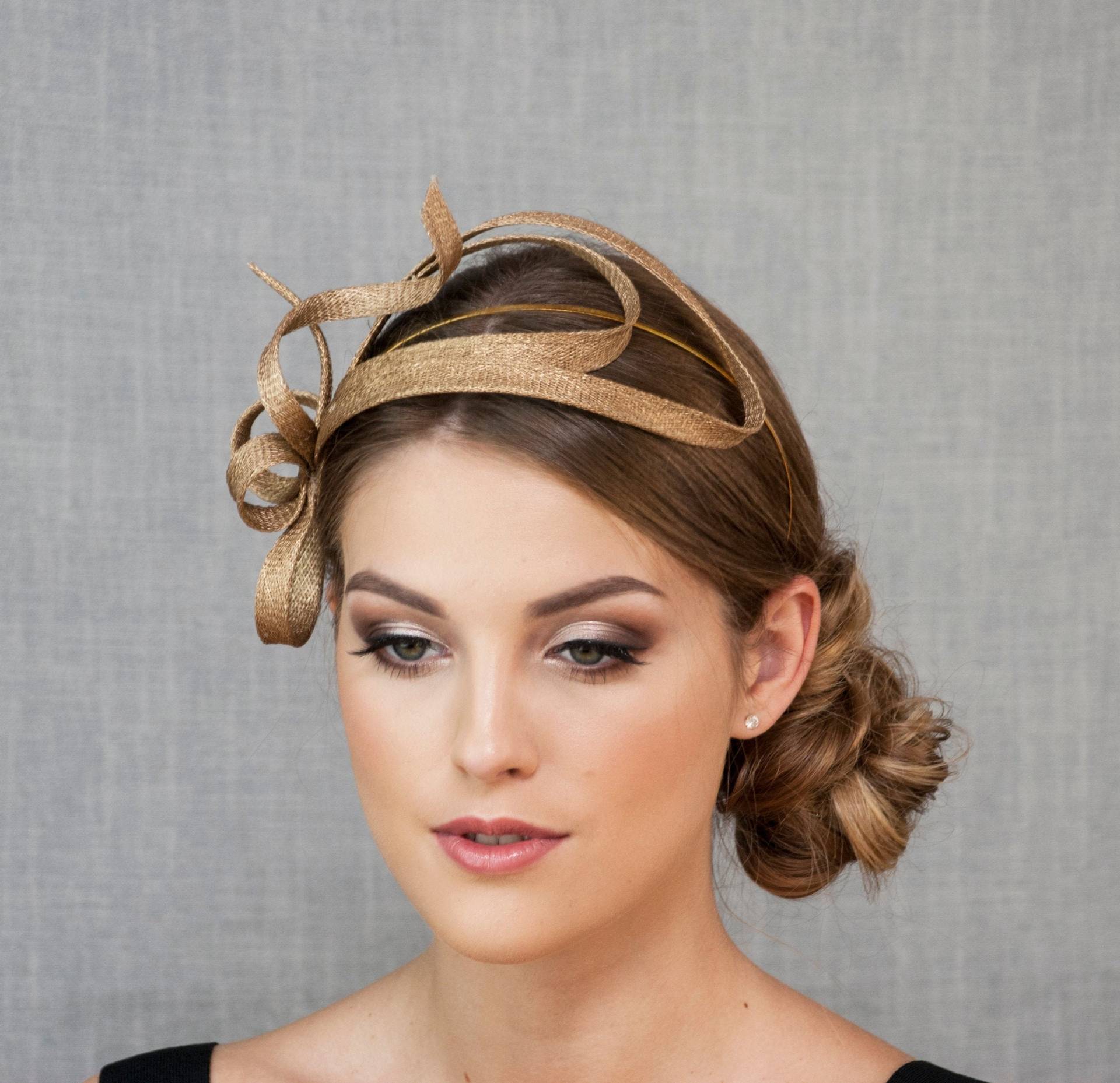Goldener Fascinator Goldener Fascinator von MargeIilane