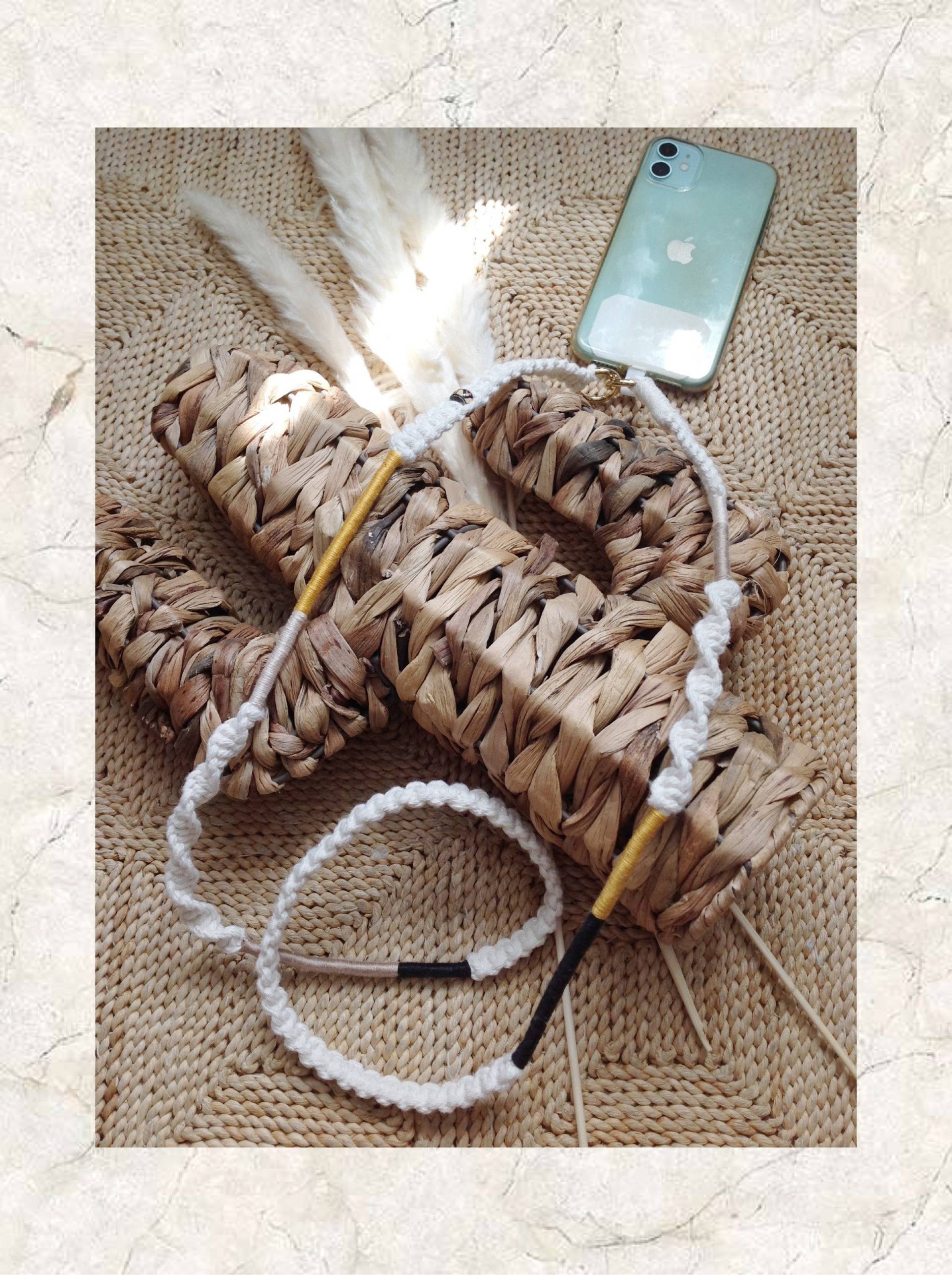 Makramee | Macrame Handykette Schlüsselkette Festival Selfmade Handmade Boho Hippie Urlaub Sommer Geschenk von MargroMakramee