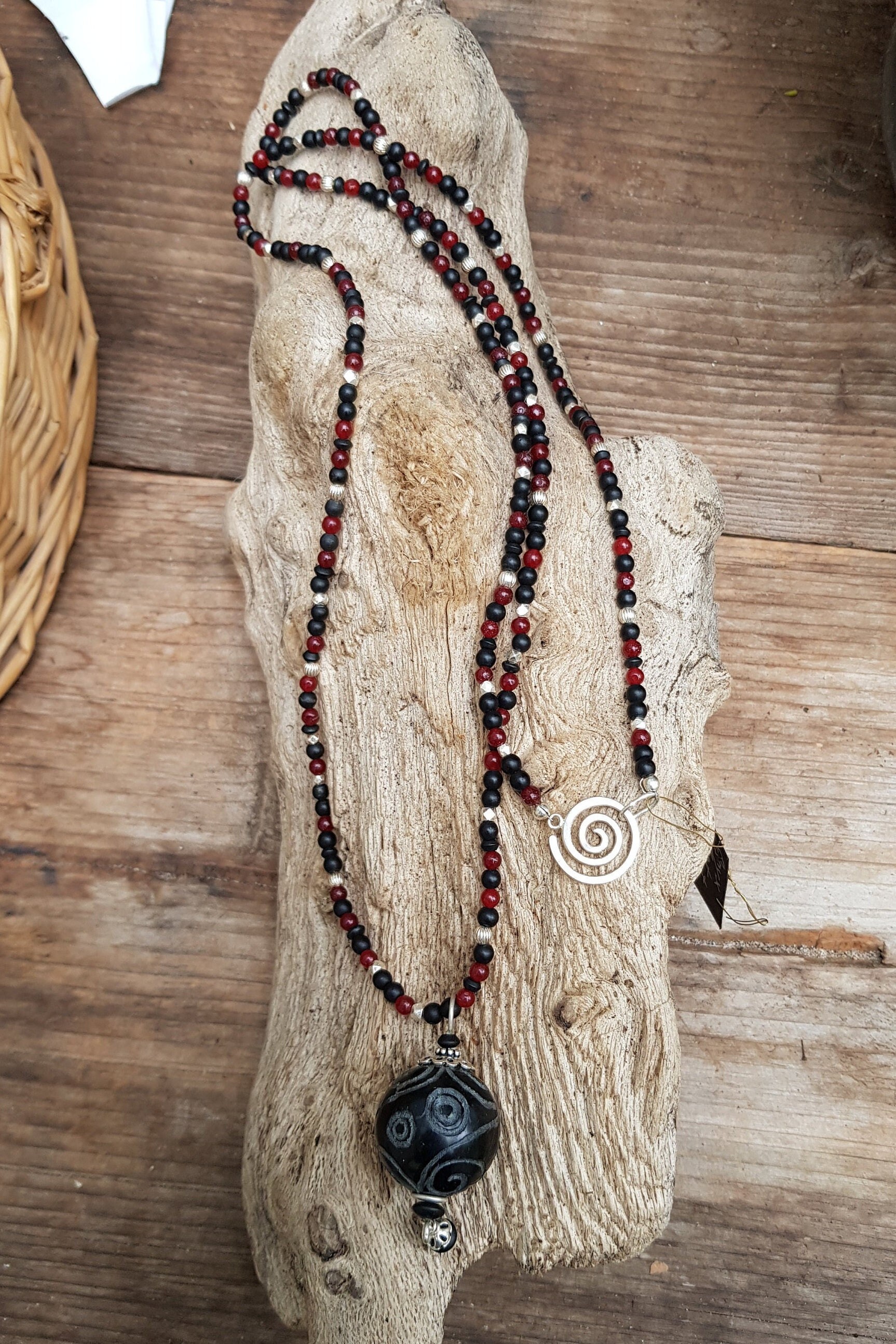 Lange Edelsteinkette | Onyx, Achat Und 925Er Silberperlen Mit Einer Großen Onyxkugel Schöner Gravur Lange Edelsteinkette | Onyx, Achat Und 925Er Silberperlen Mit Einer Großen Onyxkugel Schöner Gravur von MariArtWa