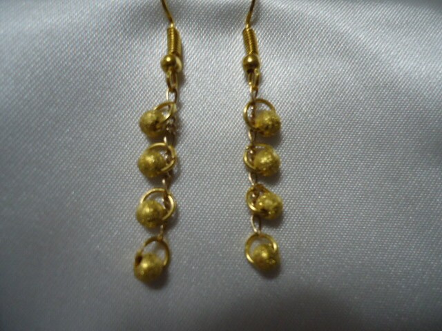 Gefrostet Perlen Auf Ein Figaro Kette Ohrringe Gefrostet Perlen Auf Ein Figaro Kette Ohrringe von MariFlorCreations