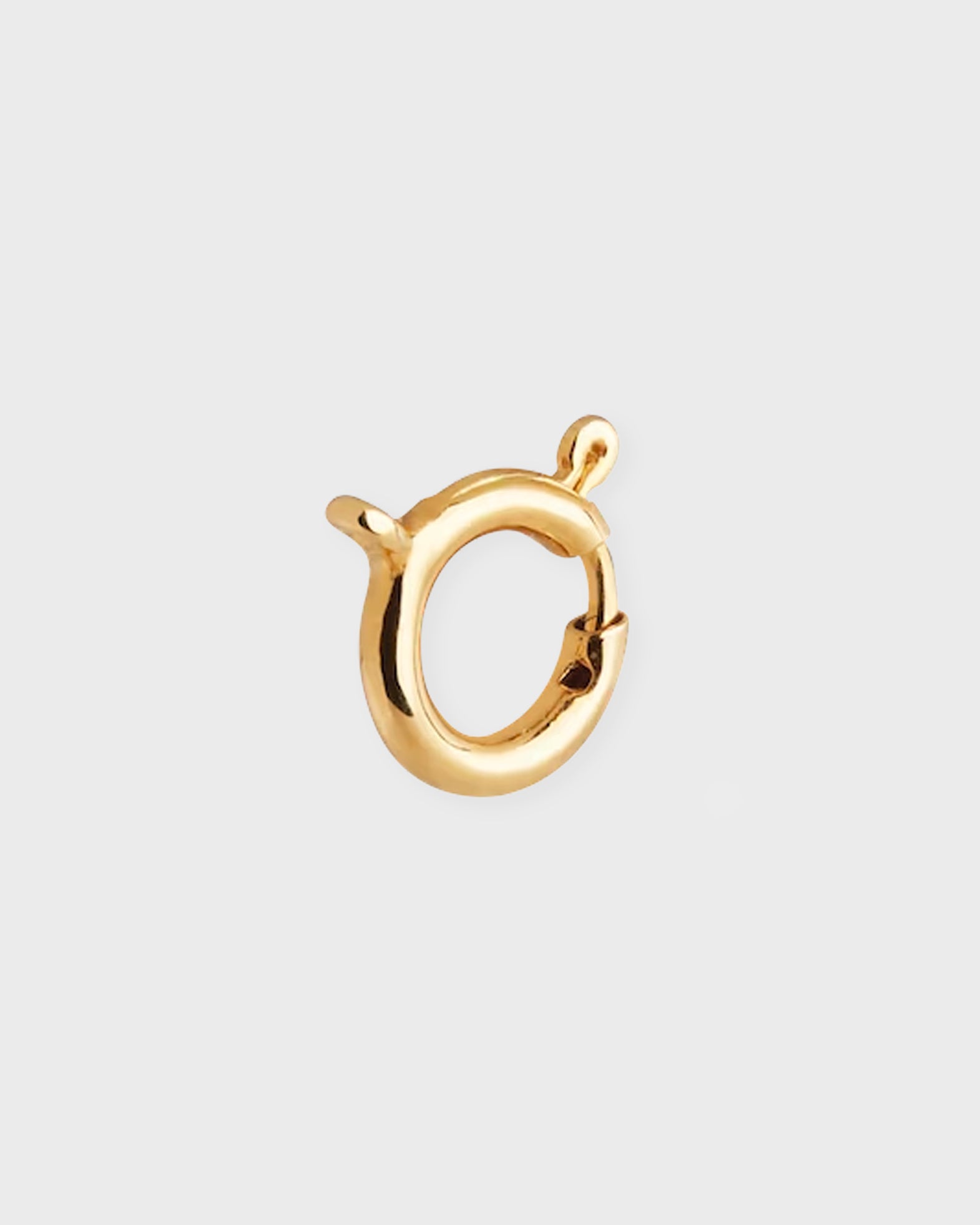 Maria Black Earring Mini Charm Clasp Gold von Maria Black