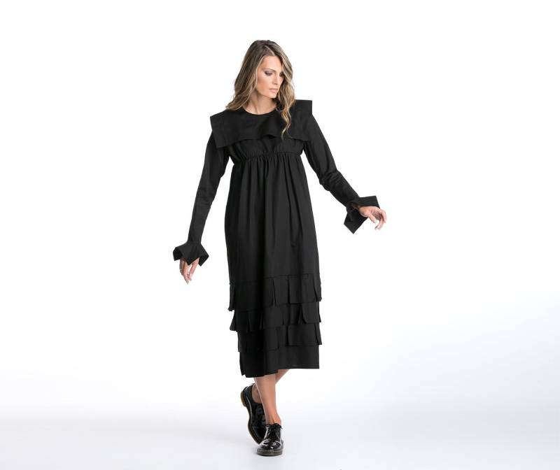 Gothic Kleid, Schwarzes Loses Kleid Mit Langen Ärmeln, Damen Winter Plus Size Kleidung, Loose Fit Midi in Schwarz von MariaQueenMaria