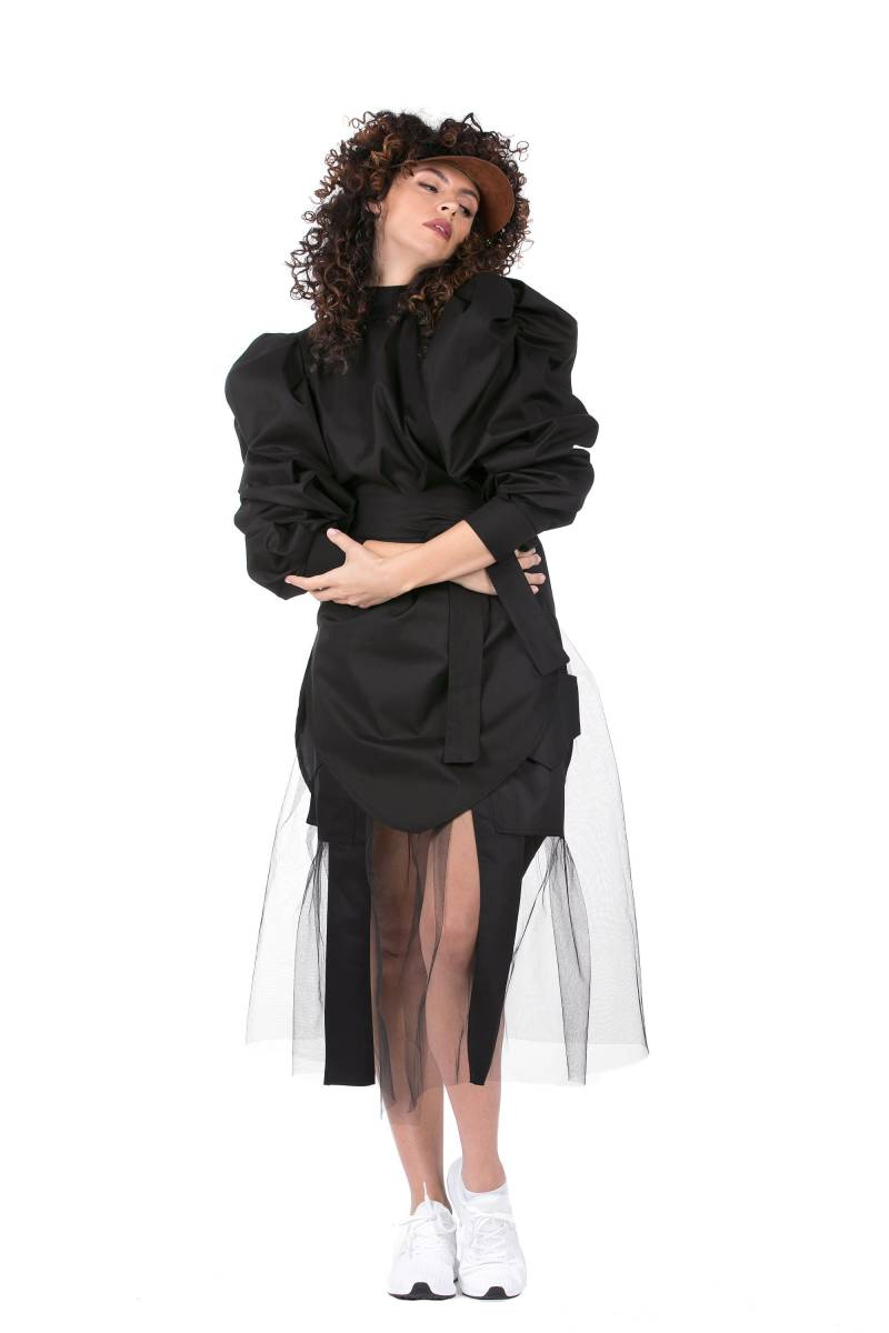 Puffärmeltop Und Schwarzer Netzrock, Schwarzes Damen-Set, Avantgarde-Kleidung, Bluse Rock-Set von MariaQueenMaria