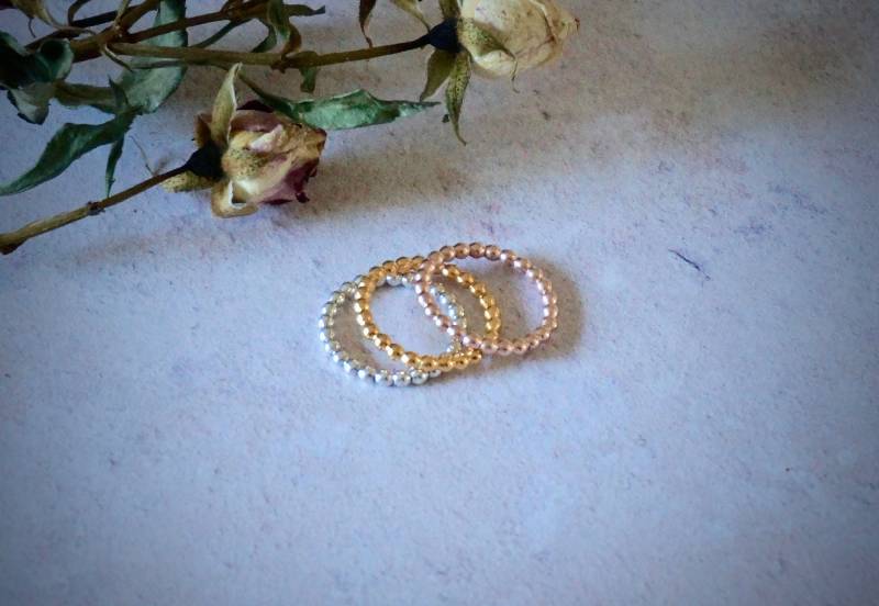 Silber "Perlendraht" Stapeln Ringe Silber "Perlendraht" Stapeln Ringe von MariaSavvaJewellery