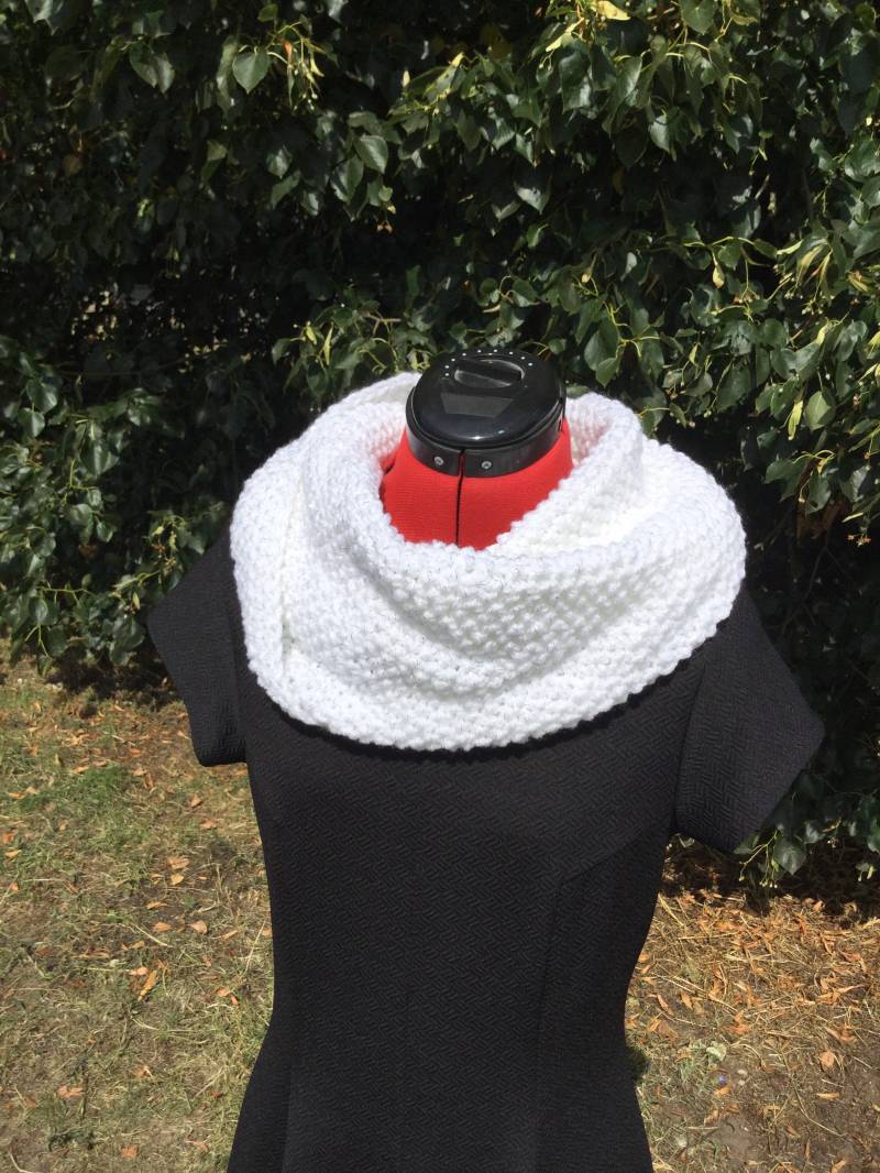 Infinity Hand Gestrickte Schal, Damen Ausgefallene Warmen Handgemachte Artikel Geschenk, Geschenk von MarianaPandi