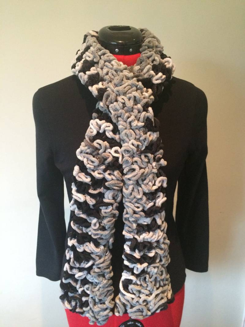 Schals, Hand Stricken Schal, Damen Geschenk-Ideen, Ausgefallene Stricken, Handgemachte Artikel, Handgemachtes Geschenk, Geschenk von MarianaPandi