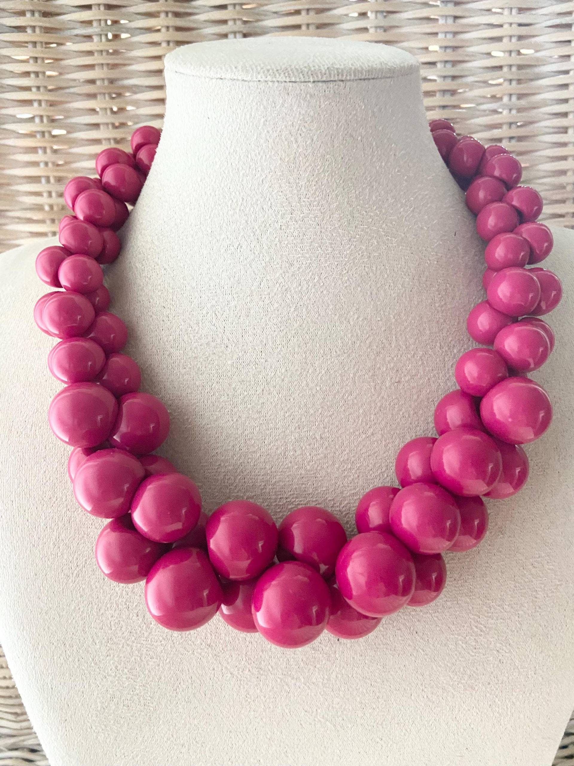 Damen Statement Kette Modeschmuck Pink Perlenkette Blogger Bib Halskette Extravagant Modekette Collier von Mariandldesign