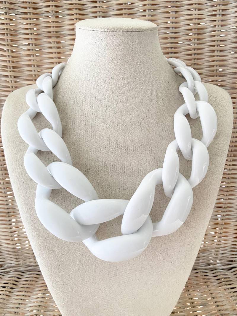 Halskette Statement Damenkette Gliederkette Chunky Kette Modeschmuck Acryl Bib Weiss Kurz Glanz Modekette Blogger von Mariandldesign