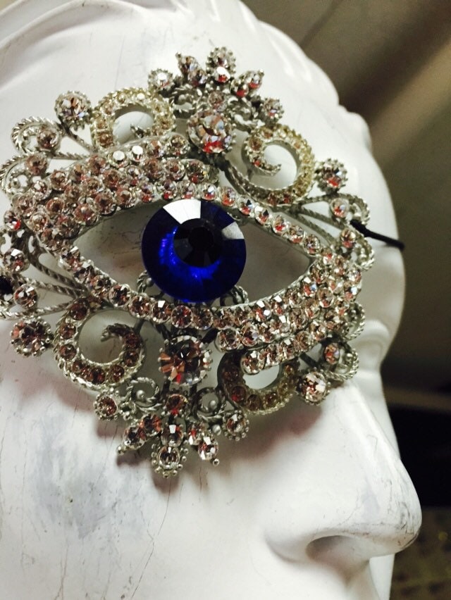 Couture Blaue Augenklappe von MariannaHarutunian