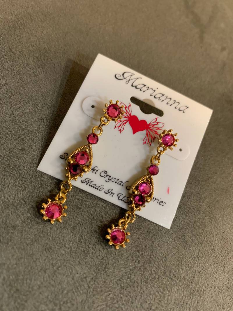 Hübsche in Rosa von MariannaHarutunian