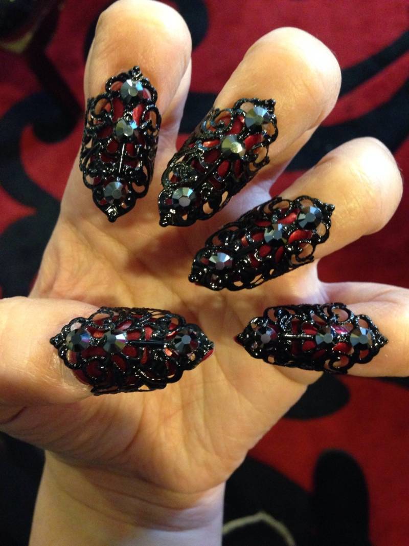 Set Mit 5 Verstellbaren Nagelspitzen von MariannaHarutunian