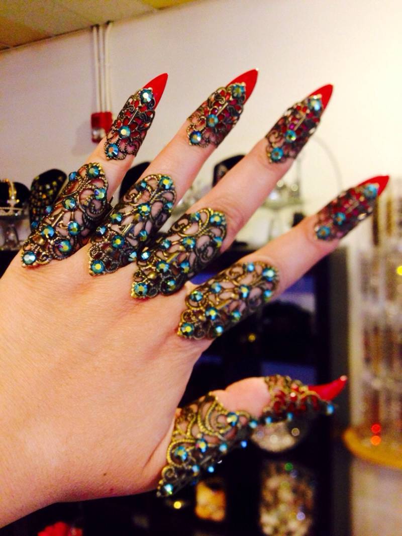 Sie Brauchen Diese in Ihrem Leben Set Von 10 Verstellbaren Ringen von MariannaHarutunian