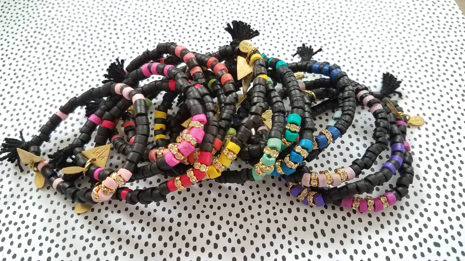 Marianna Mae Black Collection- Stretch Coco Armband Mit Quaste Und Strass Rondellen - Einzelarmband Marianna Mae Black Collection- Stretch Coco Armband Mit Quaste Und Strass Rondellen - Einzelarmband von MariannaMaeDesign