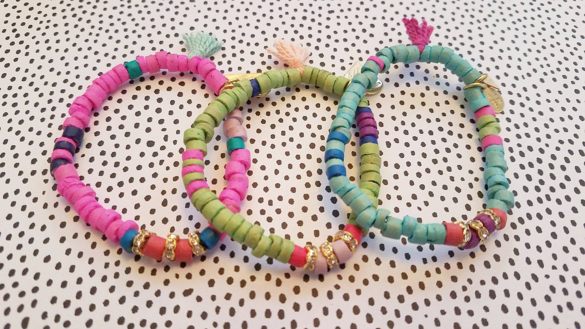 Marianna Mae Classic Bright Perlen Stretch Coco Armbänder 3Pak-Multi von MariannaMaeDesign