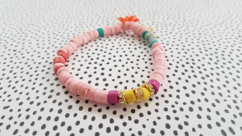 Marianna Mae Classic Bright Perlen Stretch Kokos Armband Mit Quaste Und Strass Rondellen - Light Pink Marianna Mae Classic Bright Perlen Stretch Kokos Armband Mit Quaste Und Strass Rondellen - Light Pink von MariannaMaeDesign