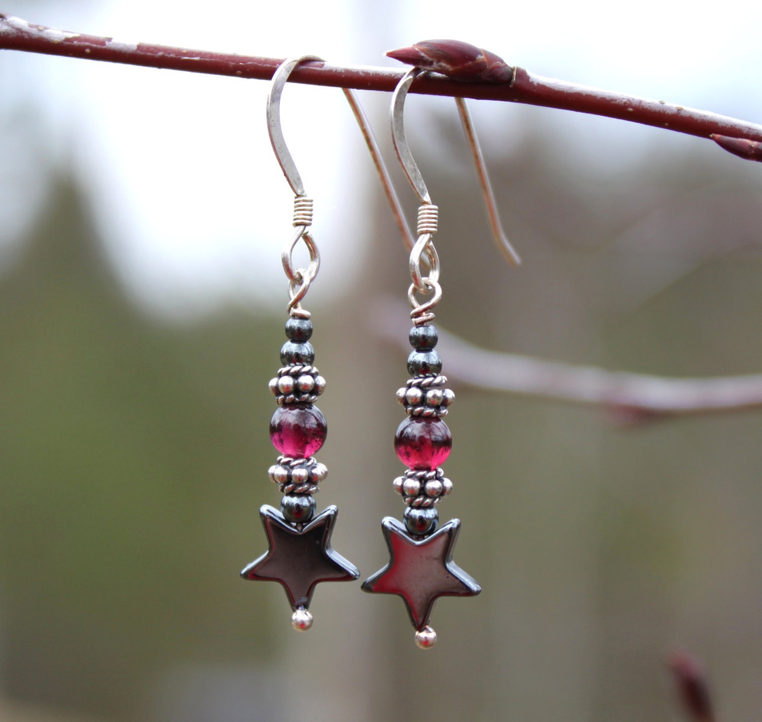 Hämatit Stern Granat Ohrringe Sterling Silber Schmuck Hämatit Stern Granat Ohrringe Sterling Silber Schmuck von MarianneDegener