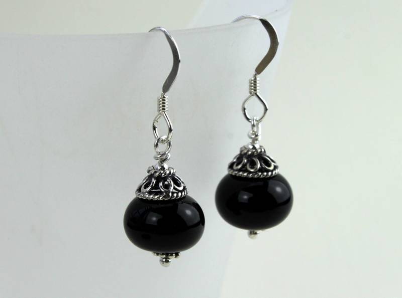 Lampwork Ohrringe Glänzend Schwarze Glass Kugeln, Sterling Silber, Handgefertigt in Schweden Lampwork Ohrringe Glänzend Schwarze Glass Kugeln, Sterling Silber, Handgefertigt in Schweden von MarianneDegener