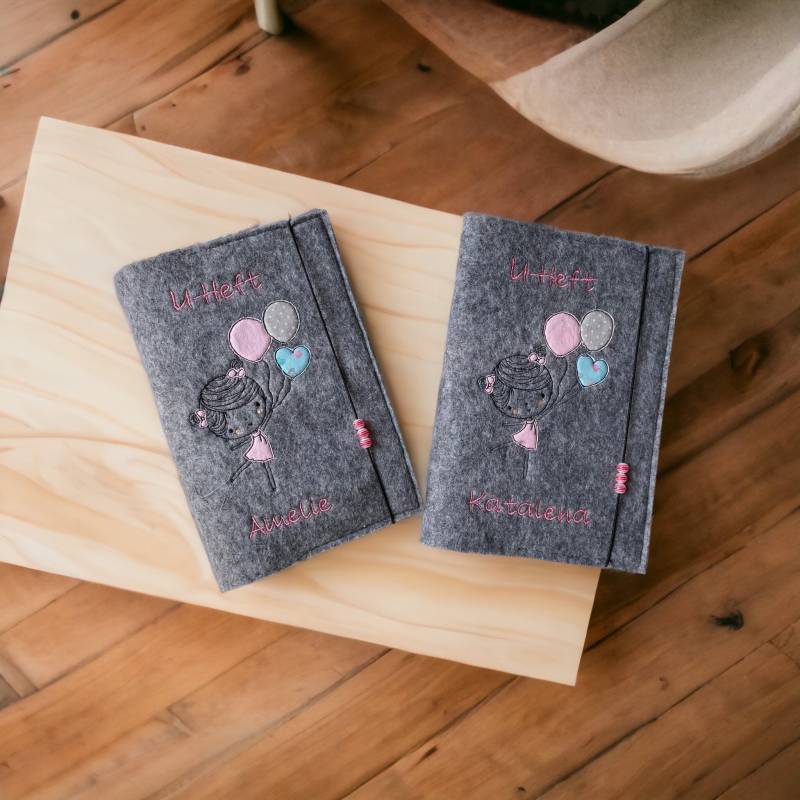 U-Heft Uheft Filzhülle Hülle Wunschmotiv Baby Mädchen Personalisiert Individuell „Tanzendes Mädchen" von MariasStickNaehwelt