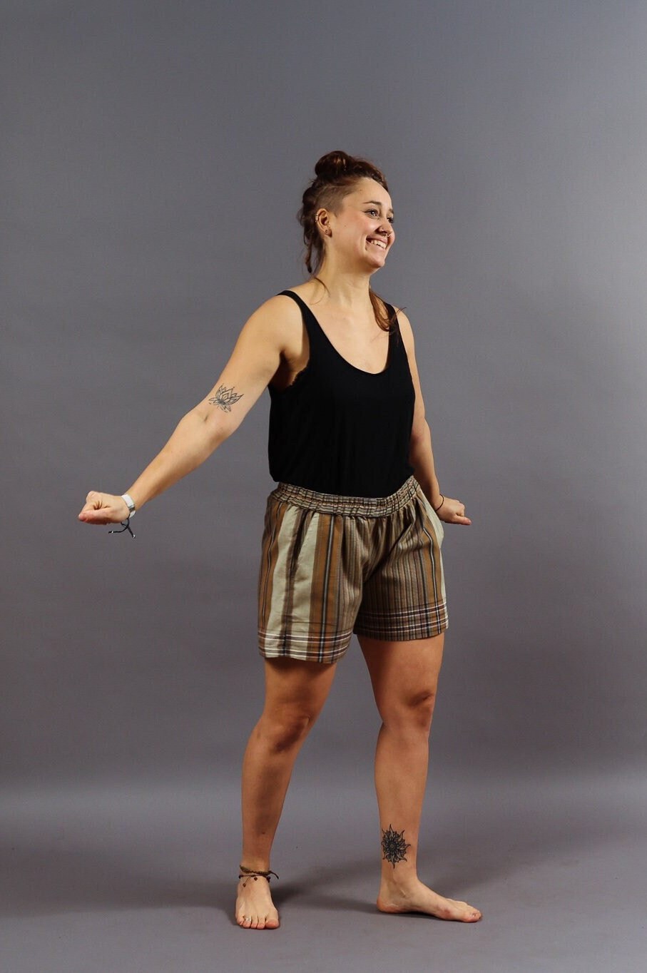 Kikoyshorts "Chui" - Braun/Beige/Gestreift Baumwolle Handarbeit- Fair von MaridadiFashionDE