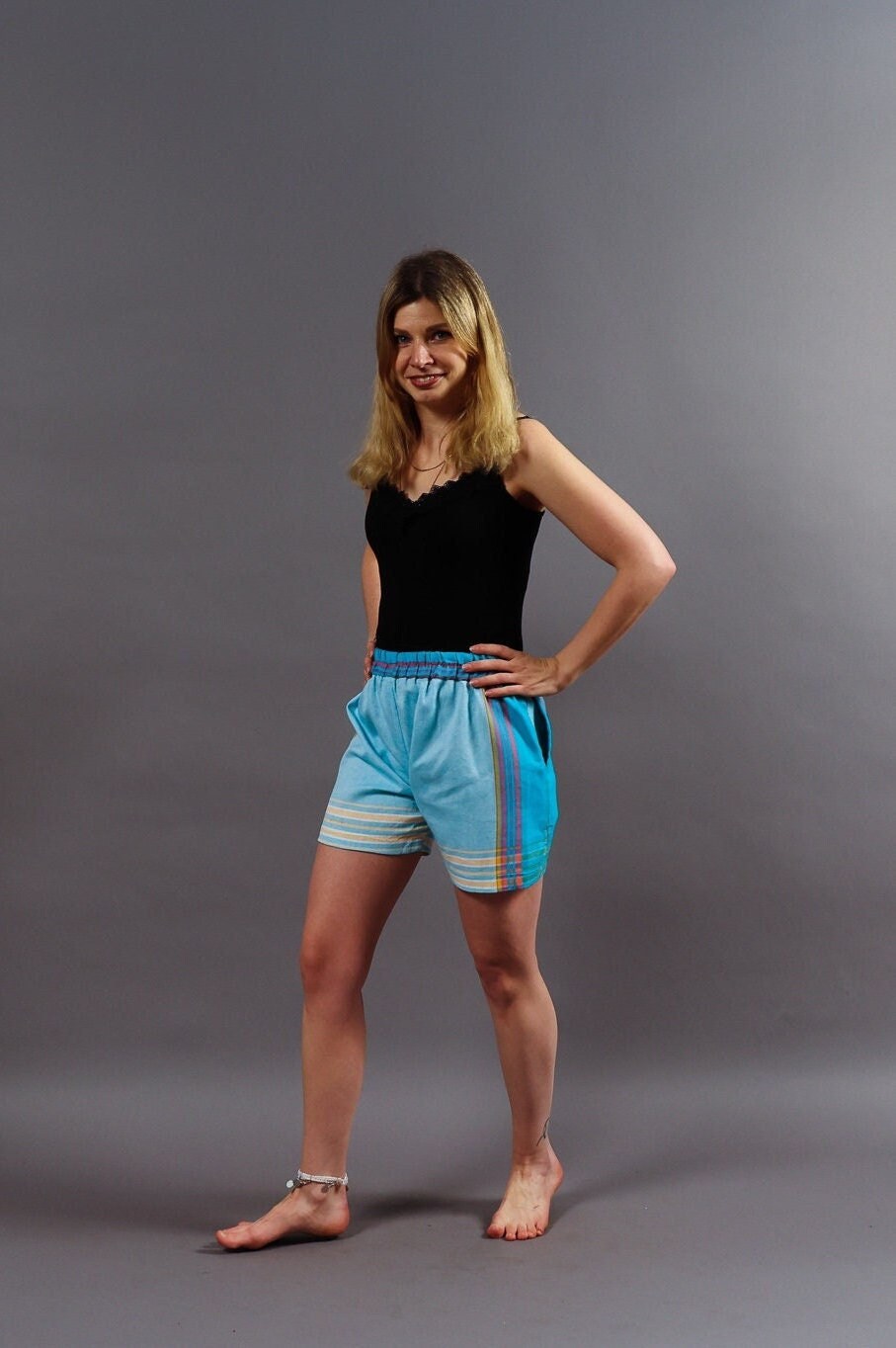 Kikoyshorts "Chui" - Hellblau Baumwolle Handmade Fair von MaridadiFashionDE