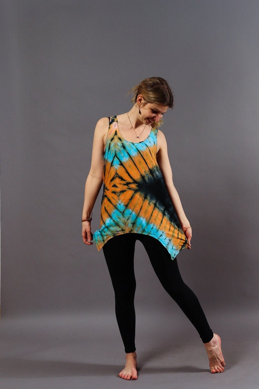 Zipfel-Top "Ayala" - Orange/Hellblau Batik Hippie Handarbeit Fair von MaridadiFashionDE