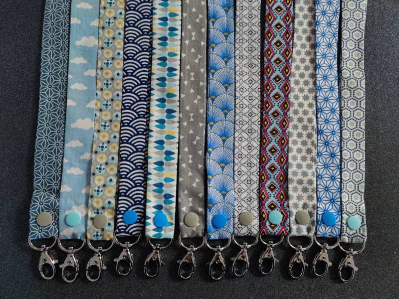 Schlüsselband - Abzeichen Für Krankenschwester, Pflegehelfer, Arzt, Physiotherapeut, Aktivitätsleiter Blau/Gelb/Grau von MarieFabric