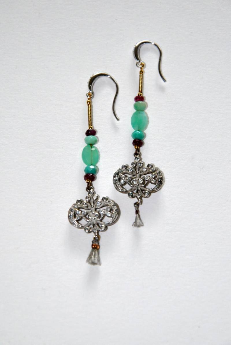 Lange Alte Art Deco Ohrringe Jade Grüne Steine von MarieSubirana