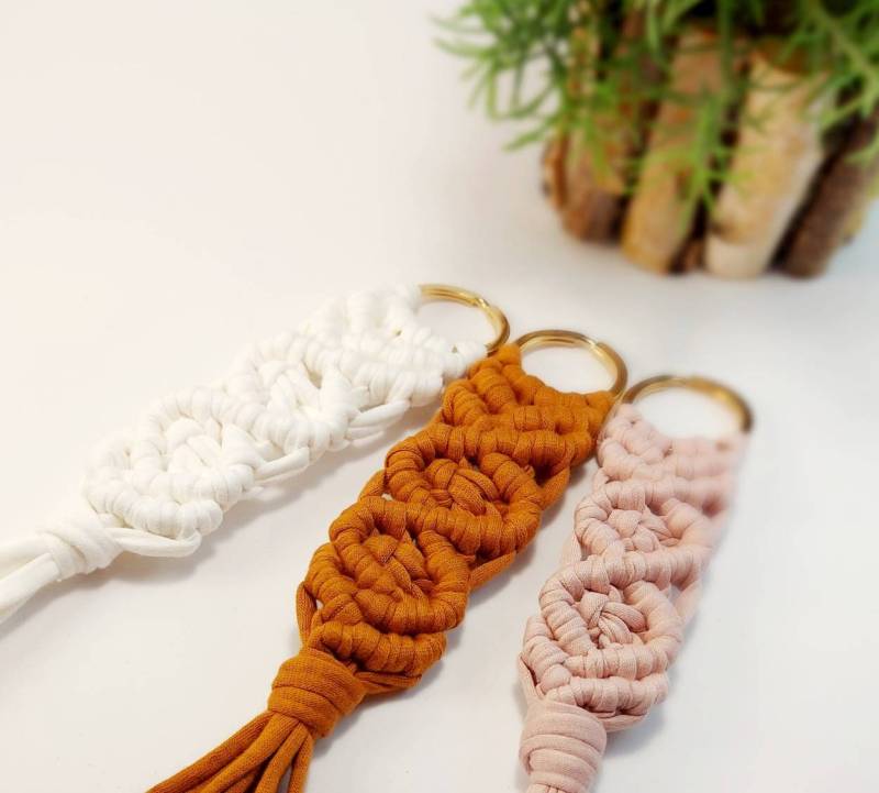 Macrame Keychain | Boho Style Backpack Charm Bag Handmade von Marienkaefer3