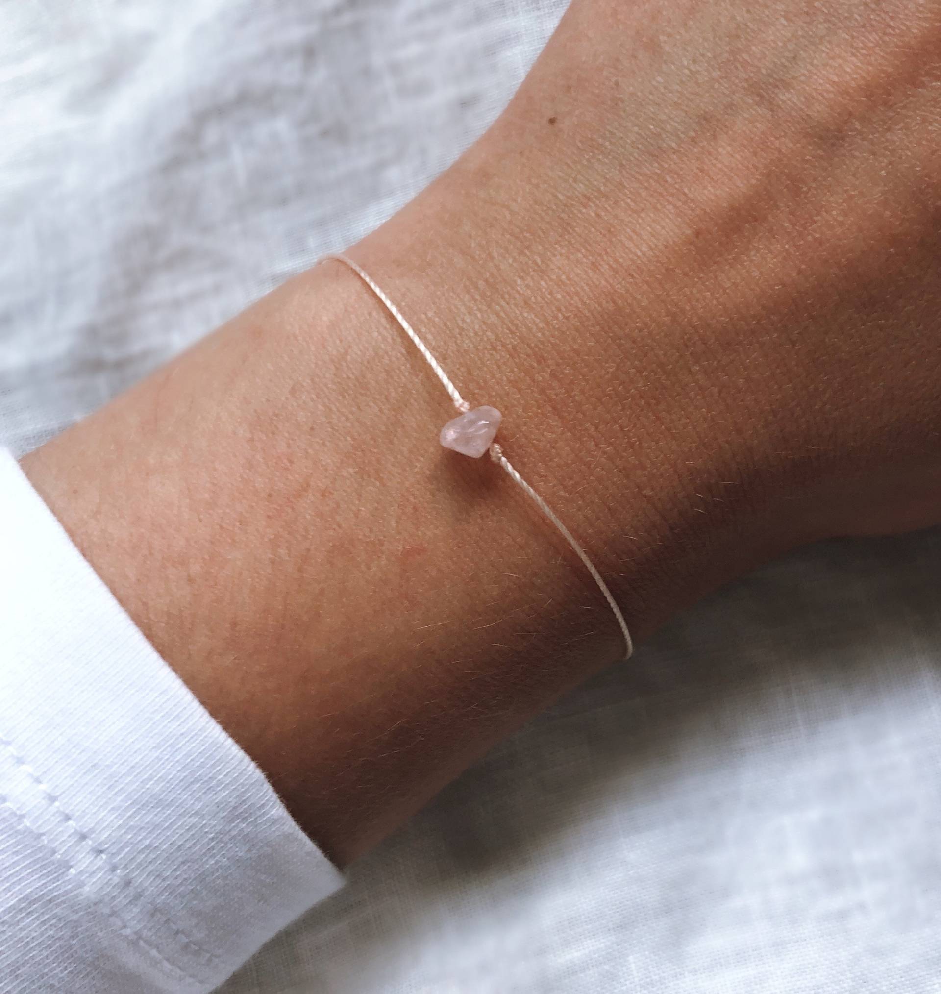 Rosenquarz Armband, Natürliches Rosenquarz, Zierliches Schmuck, Freundschaftsarmband, Nylon Armband von MarilutiqueShop