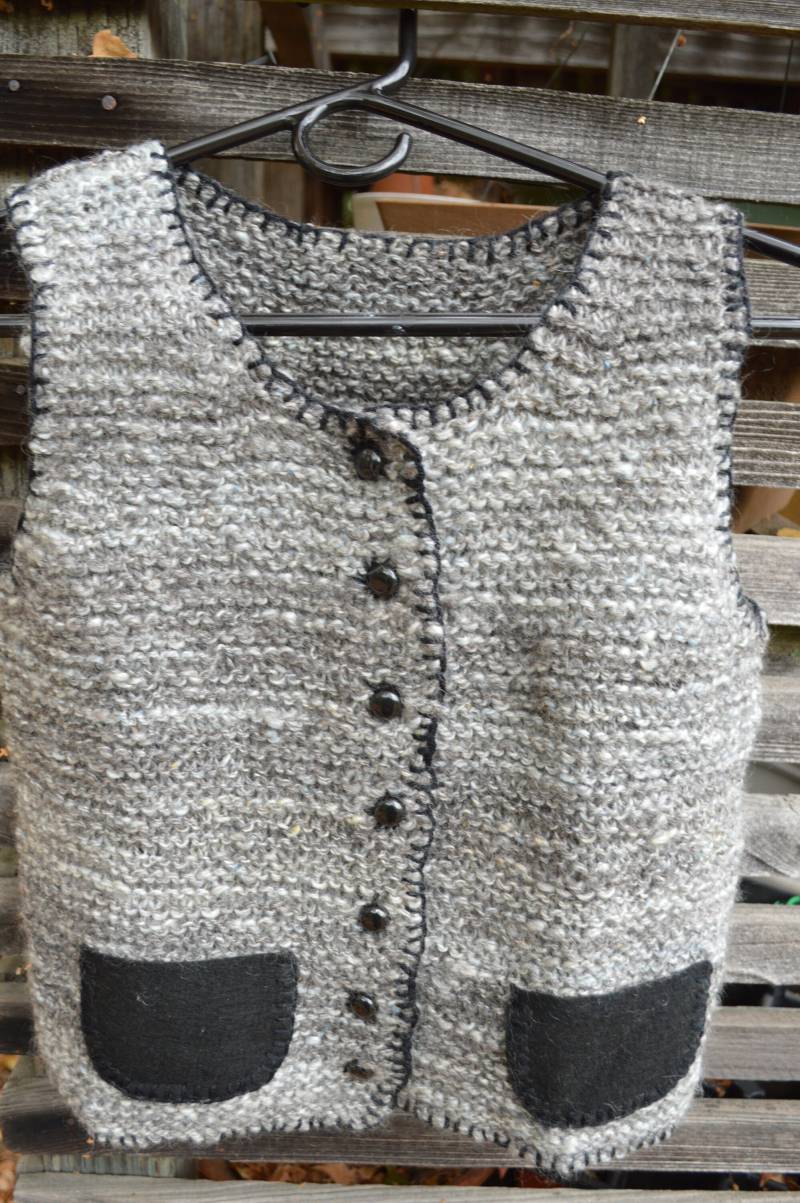 Handgesponnenund Und Hand Stricken Weste von MarinJaneKnits