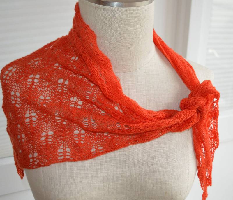 Orange Spitze Schal Orange Spitze Schal von MarinJaneKnits